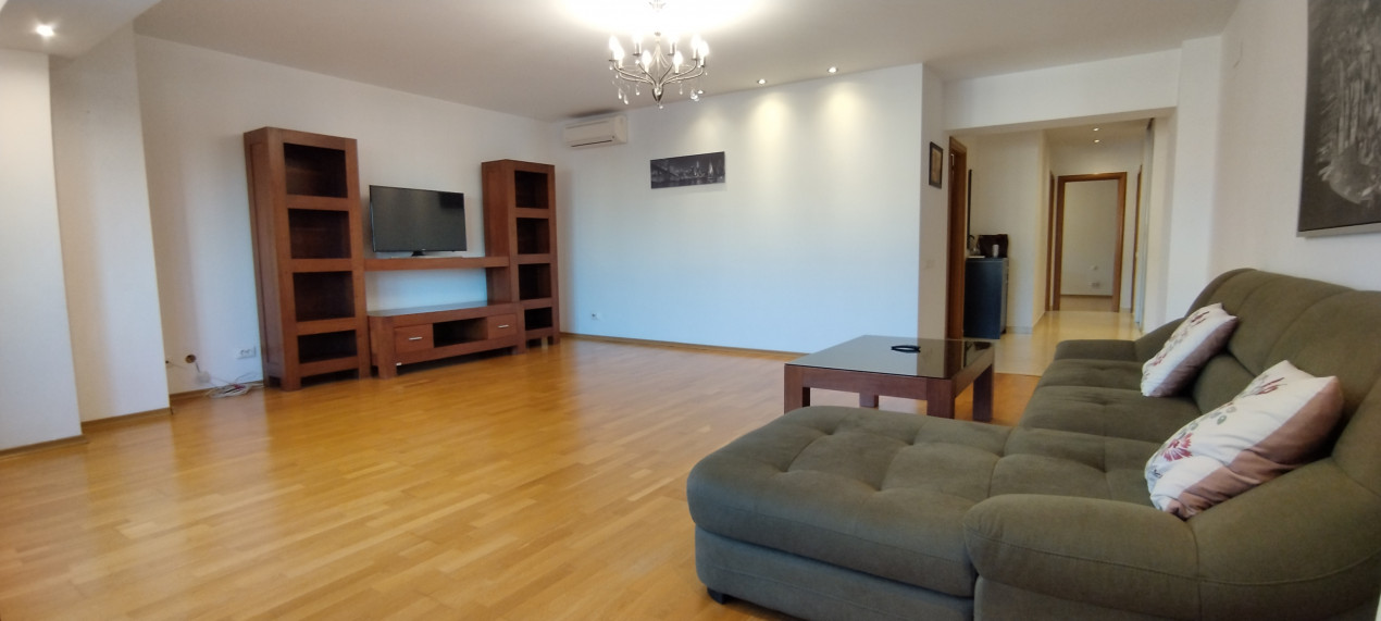 ALBA IULIA 3 CAMERE LUX 99 MP, PARCARE SUBTERANA!