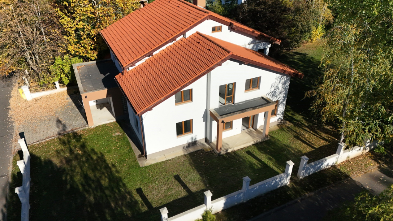 CORBEANCA-PARADISUL VERDE, VILA 507 MP, LOT 1.095 MP!