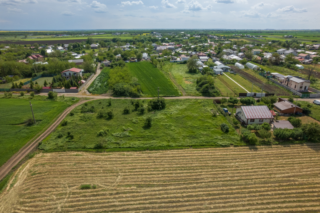 FRUMUSANI - POSTAVARI, TEREN 1500 MP, FRONT 30 M !