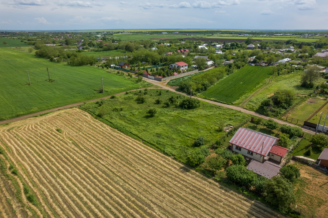 FRUMUSANI - POSTAVARI, TEREN 1500 MP, FRONT 30 M !