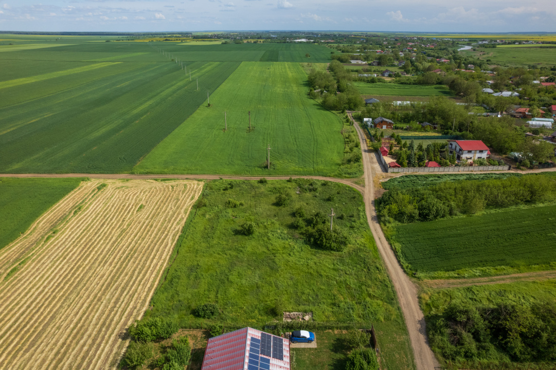 FRUMUSANI - POSTAVARI, TEREN 1500 MP, FRONT 30 M !