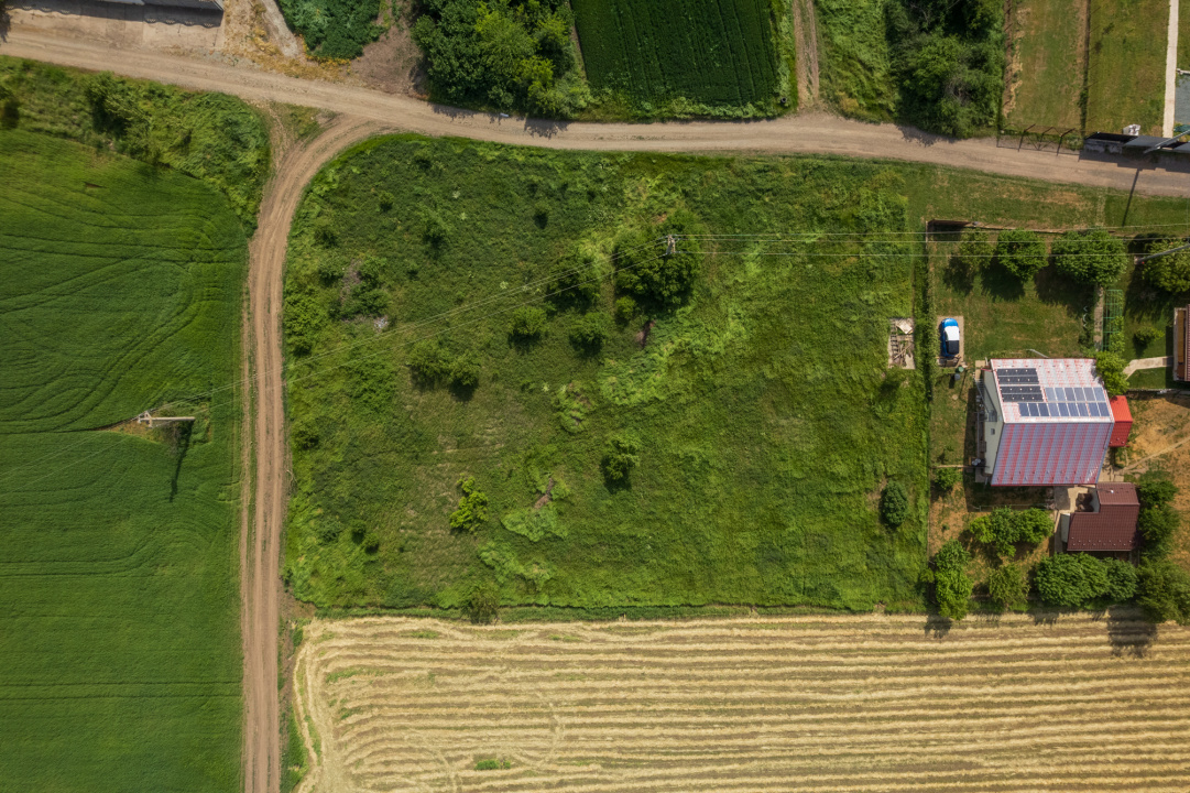 FRUMUSANI - POSTAVARI, TEREN 1500 MP, FRONT 30 M !