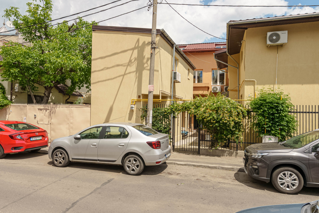 SOSEAUA IANCULUI, IMOBIL BIROURI, 144 MP! 