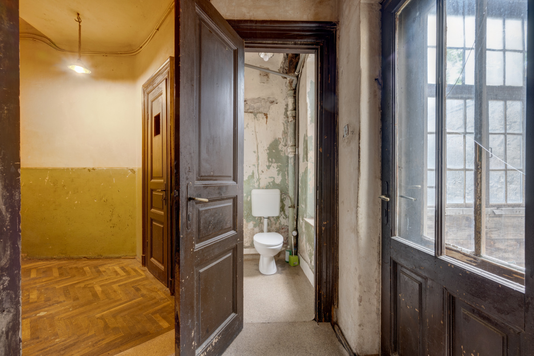 CAROL – 11 IUNIE, APARTAMENT 4 CAMERE IN VILA, 120 MP, ETAJ 1! 