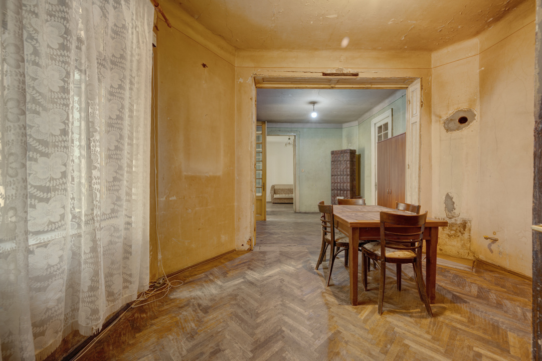 CAROL – 11 IUNIE, APARTAMENT 4 CAMERE IN VILA, 120 MP, ETAJ 1! 