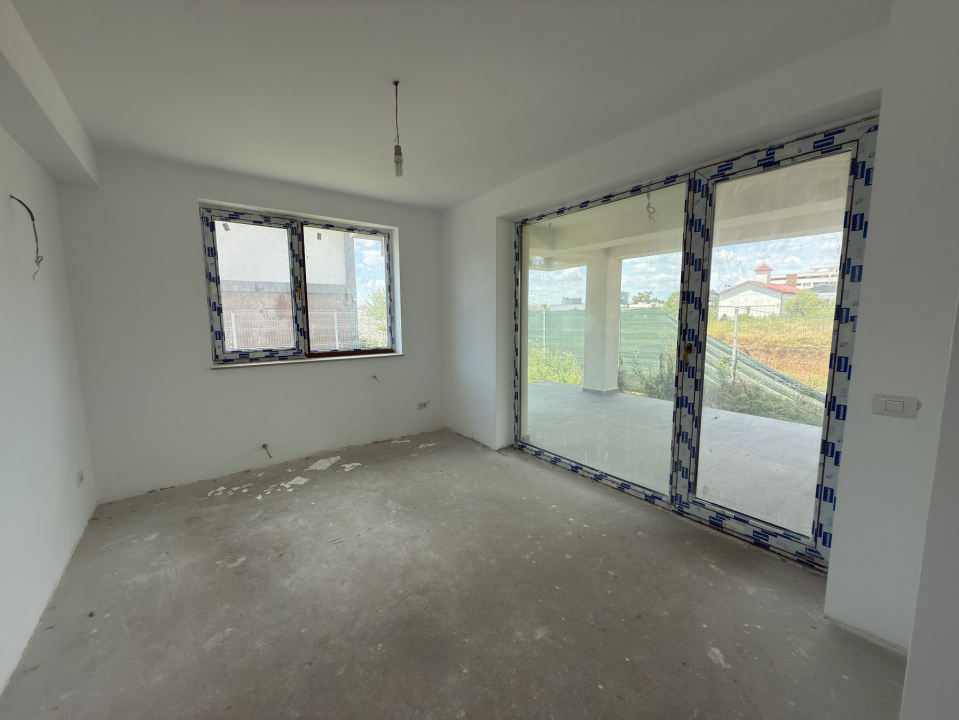 Vila 6 camere la alb