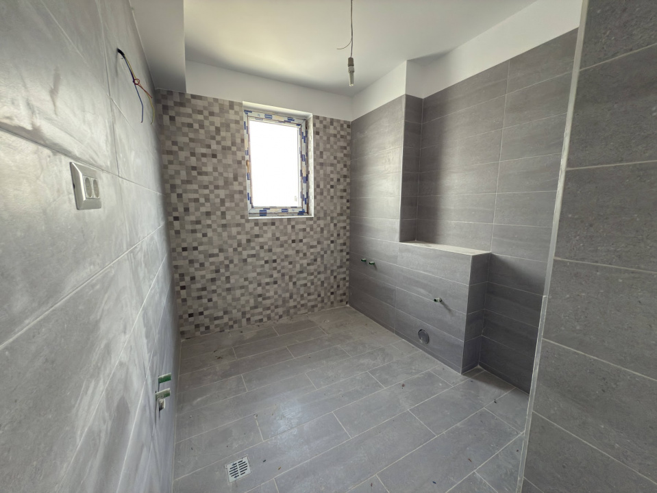 Vila 6 camere la alb