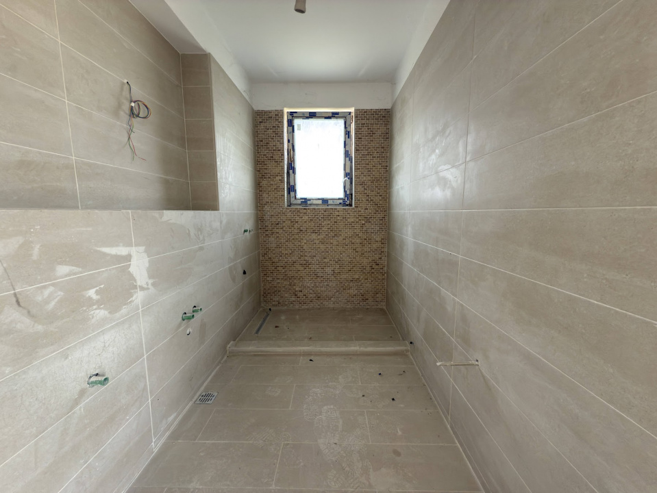 Vila 6 camere la alb