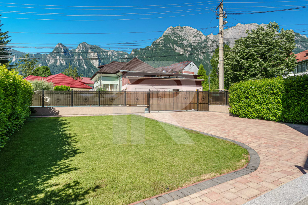 Vilă de vânzare în Bușteni – 8 dormitoare, vedere directă spre Crucea Caraiman!