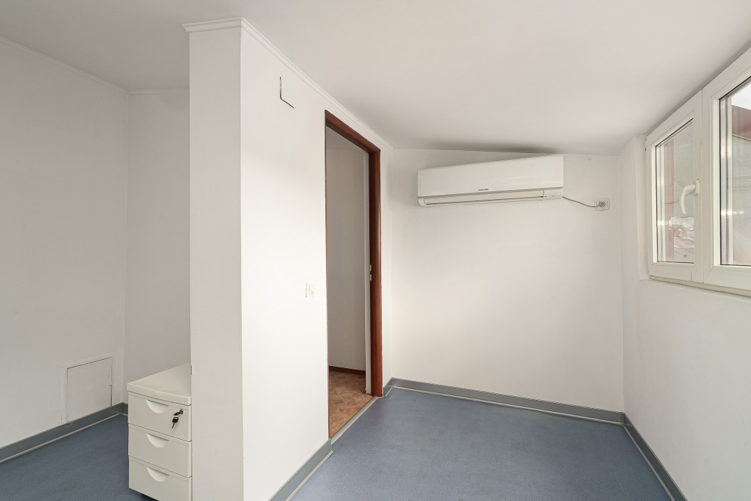 SOSEAUA IANCULUI, IMOBIL BIROURI, 144 MP! 