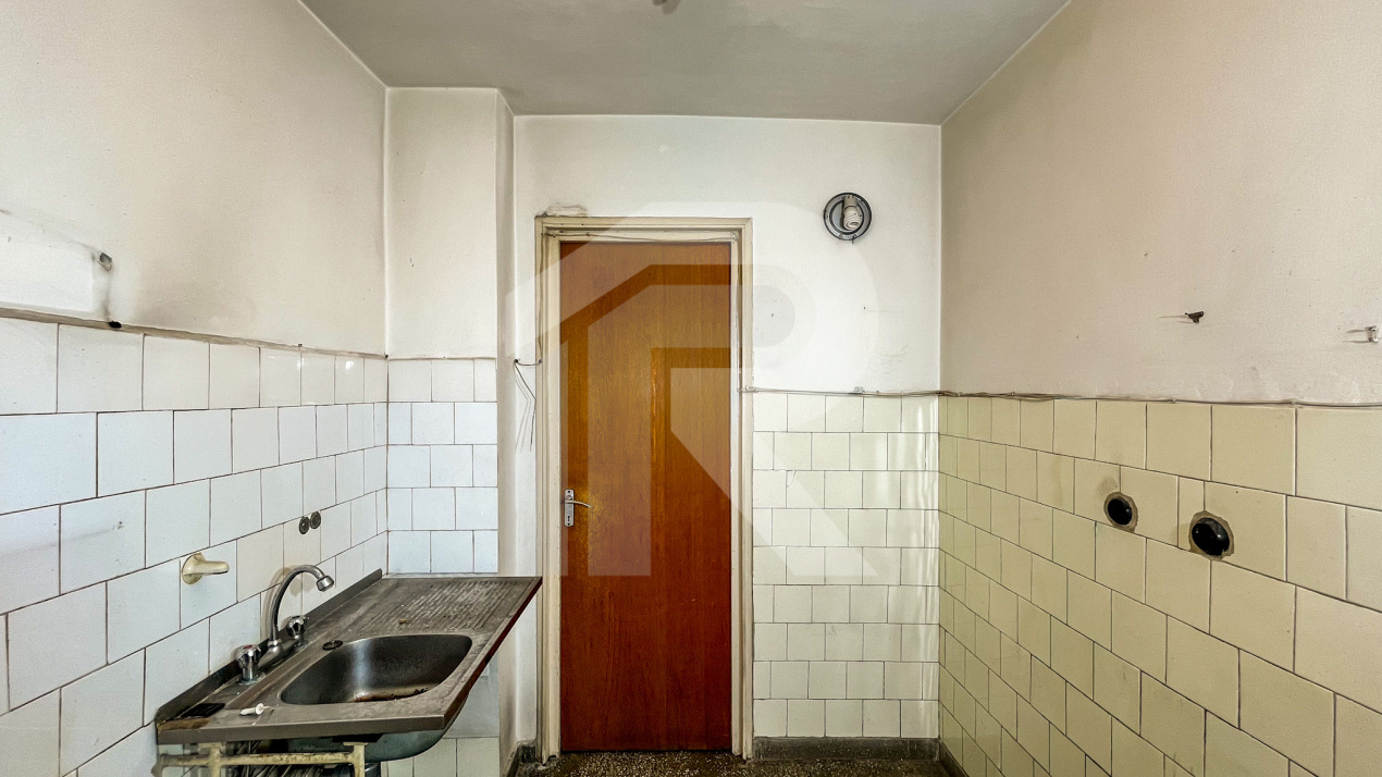 Apartament 3 Camere Decomandat Metrou Piata Sudului