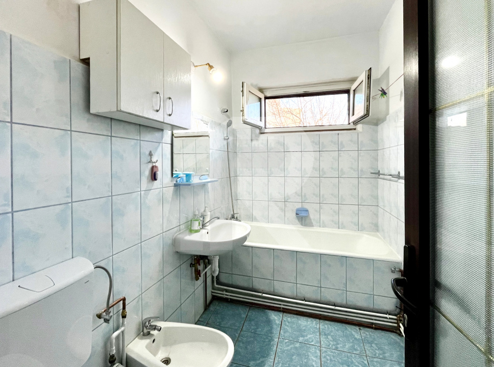 Apartament 2 camere | Decomandat | 800m Metrou Piata Iancului