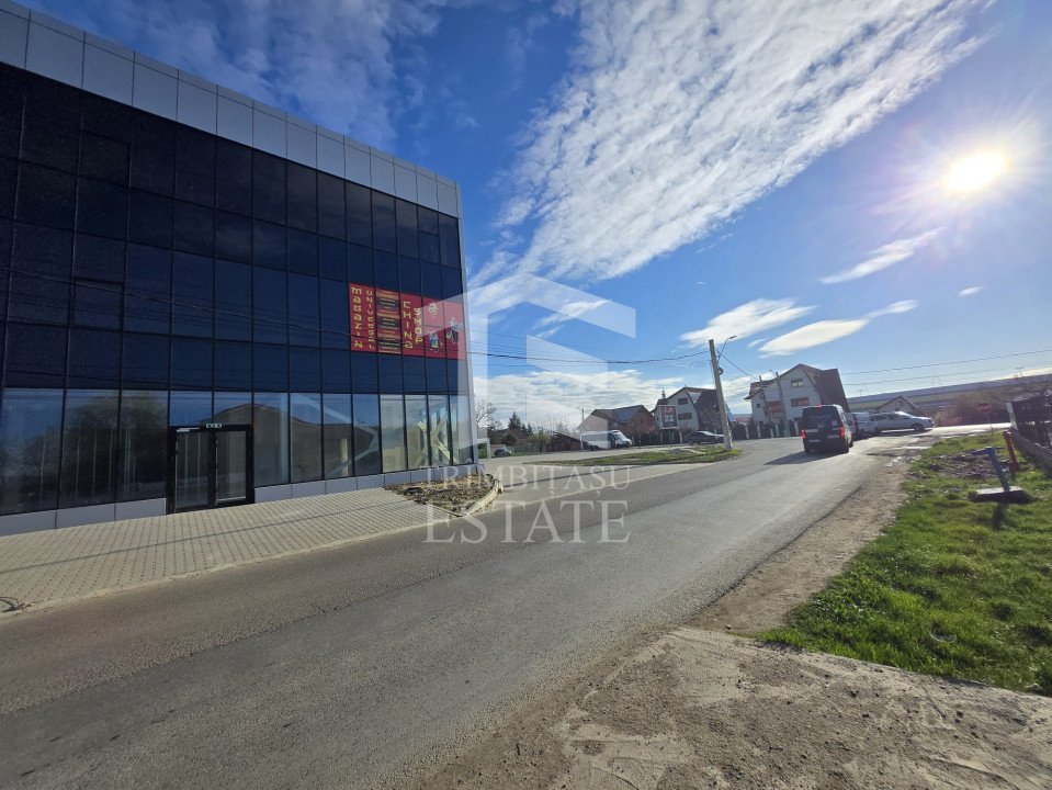 Spatiu comercial 300MP 2024 Stefanesti Return 10ANI Lipit Mega image