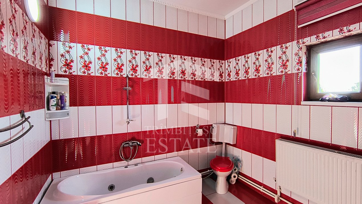 Medgidia | Casă cu 5 camere spațioasă