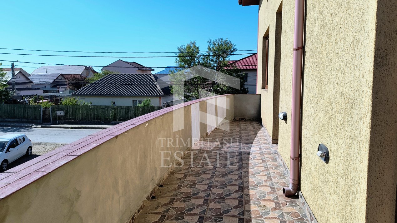 Năvodari | Casă spațioasă cu teren mare