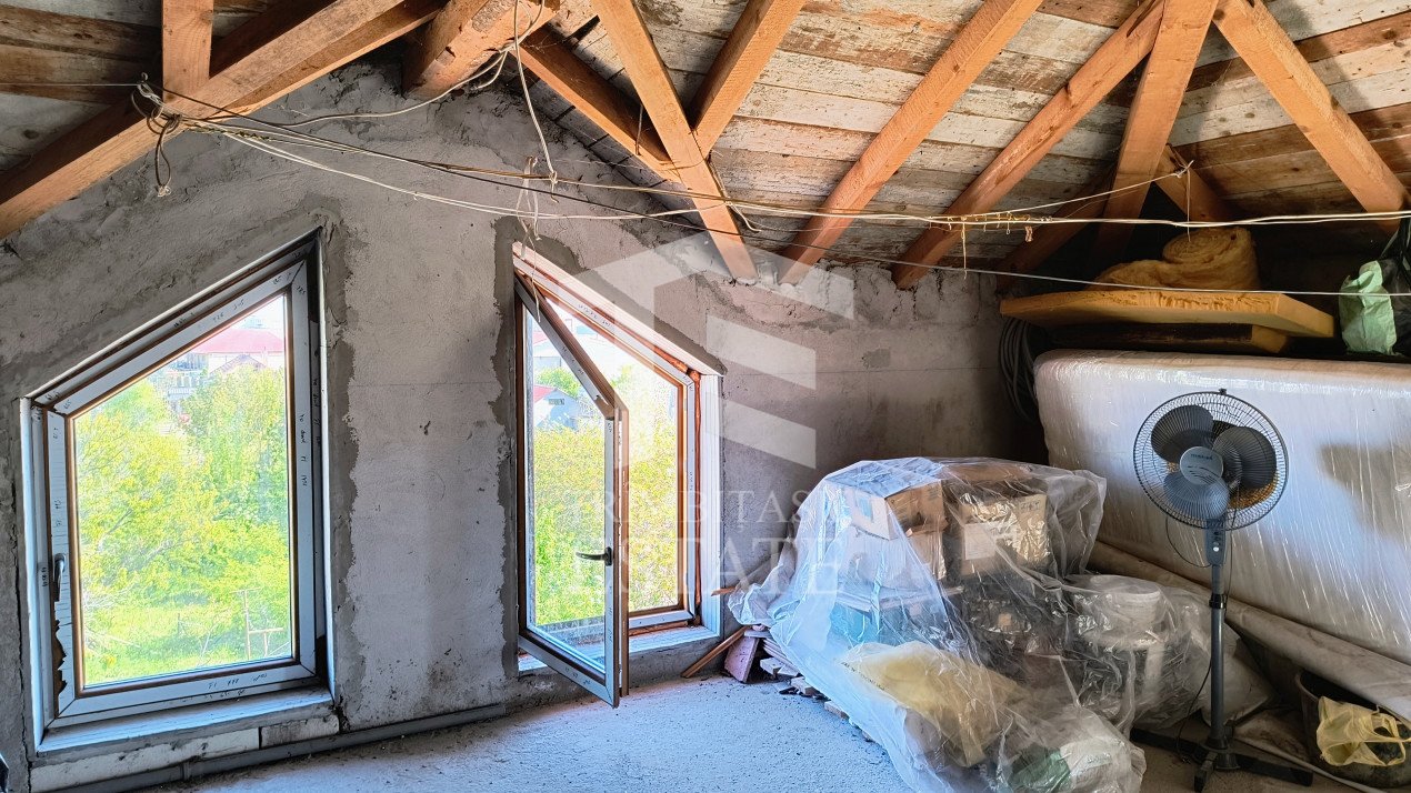 Năvodari | Casă spațioasă cu teren mare