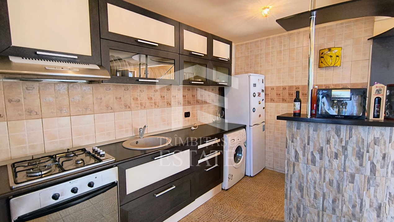 Năvodari | Casă spațioasă cu teren mare