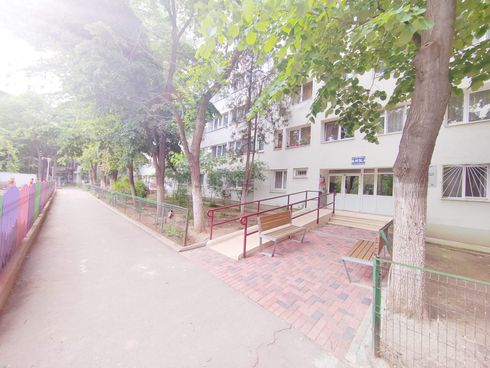 Titan Dristor Park Lake Parc IOR pozitie excelenta