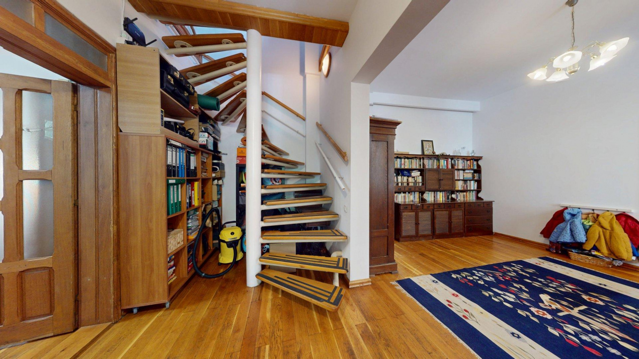 De Vanzare Casa Nerva  Traian