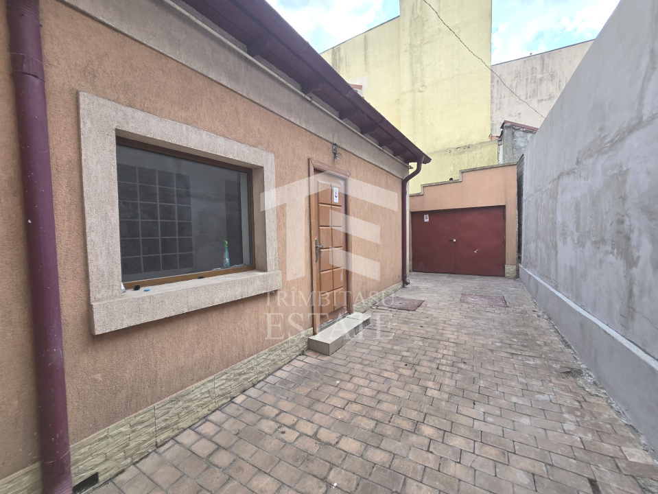 CENTRU- Casa de inchiriat pentru birouri.