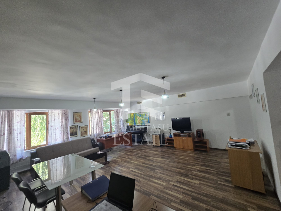 CENTRU- Spatiu comercial de inchiriat!